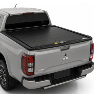 Tapa Retráctil Manual TRAKKO compatible con Mitsubishi L200 2025 Sin Roll Bar
